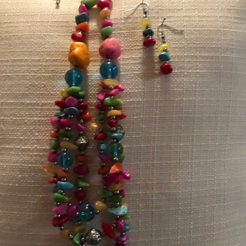 Necklace & earrings